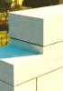 Какие правила работы с ячеистыми бетонными блоками необходимо знать?