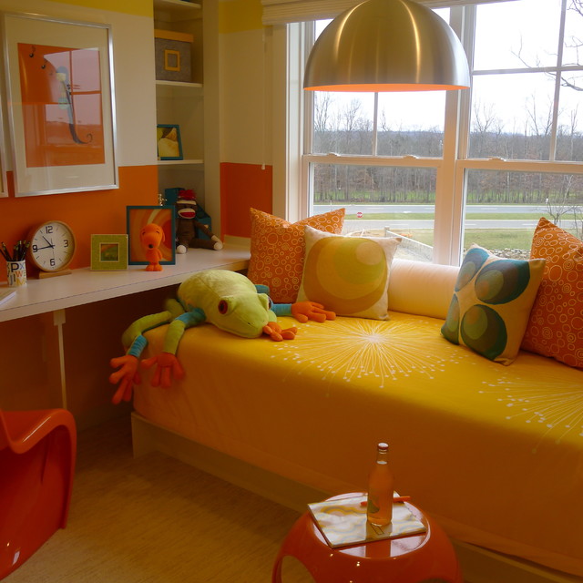 Современный дизайн безумно яркой детской комнаты